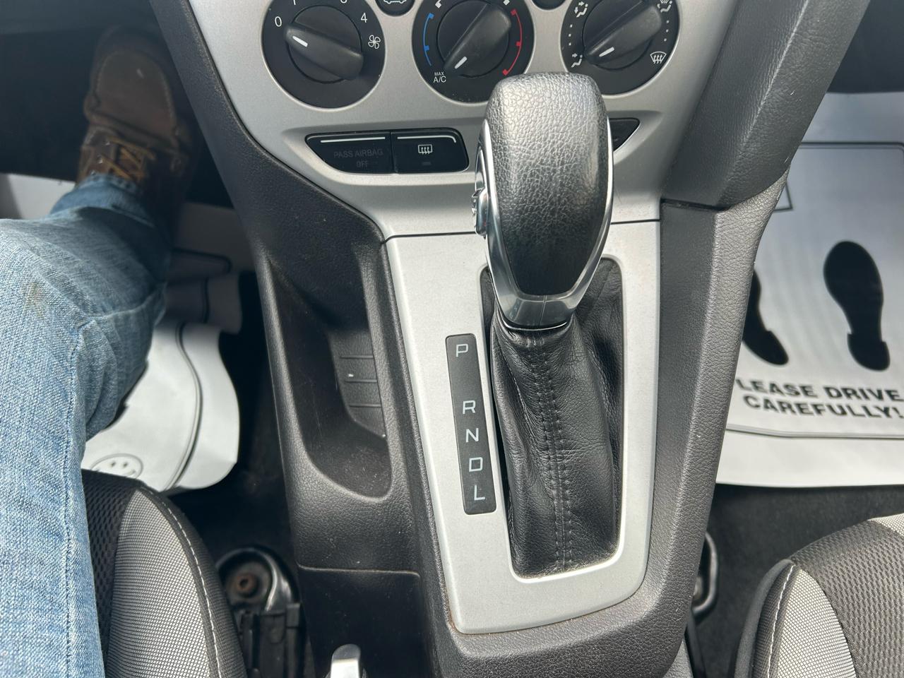 Ford Focus SE Hatch 2014