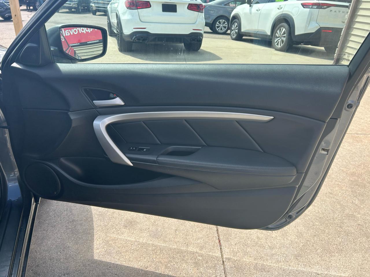 Honda Accord EX-L V6 Coupe AT 2012