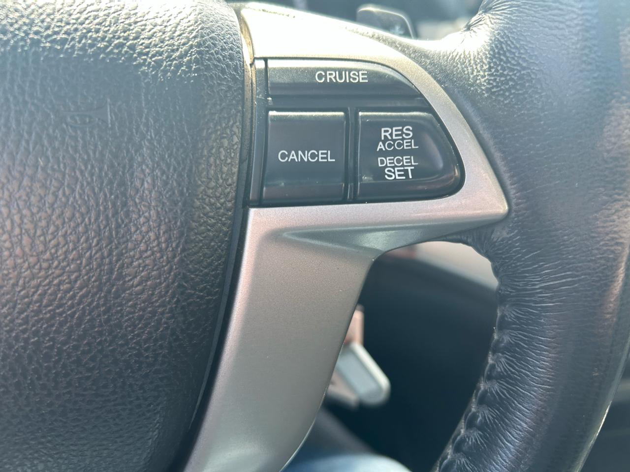 Honda Accord EX-L V6 Coupe AT 2012
