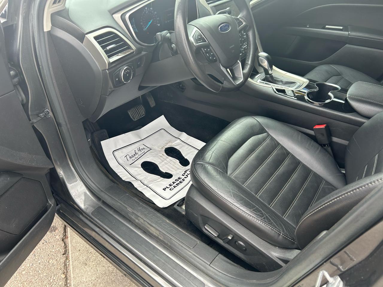 Ford Fusion SE AWD 2016