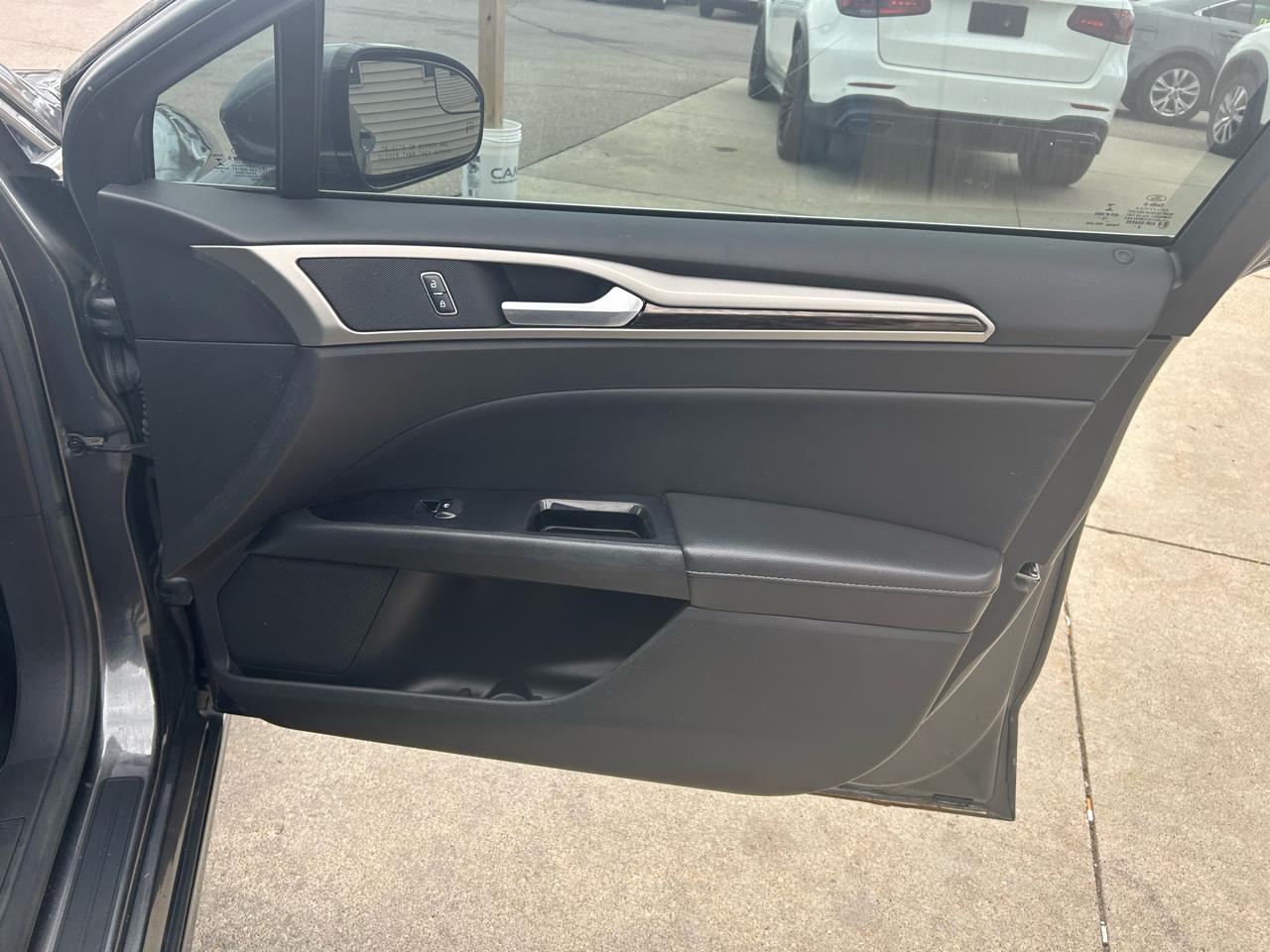 Ford Fusion SE AWD 2016