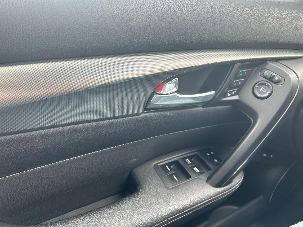 Acura TL 6-Speed AT 2014