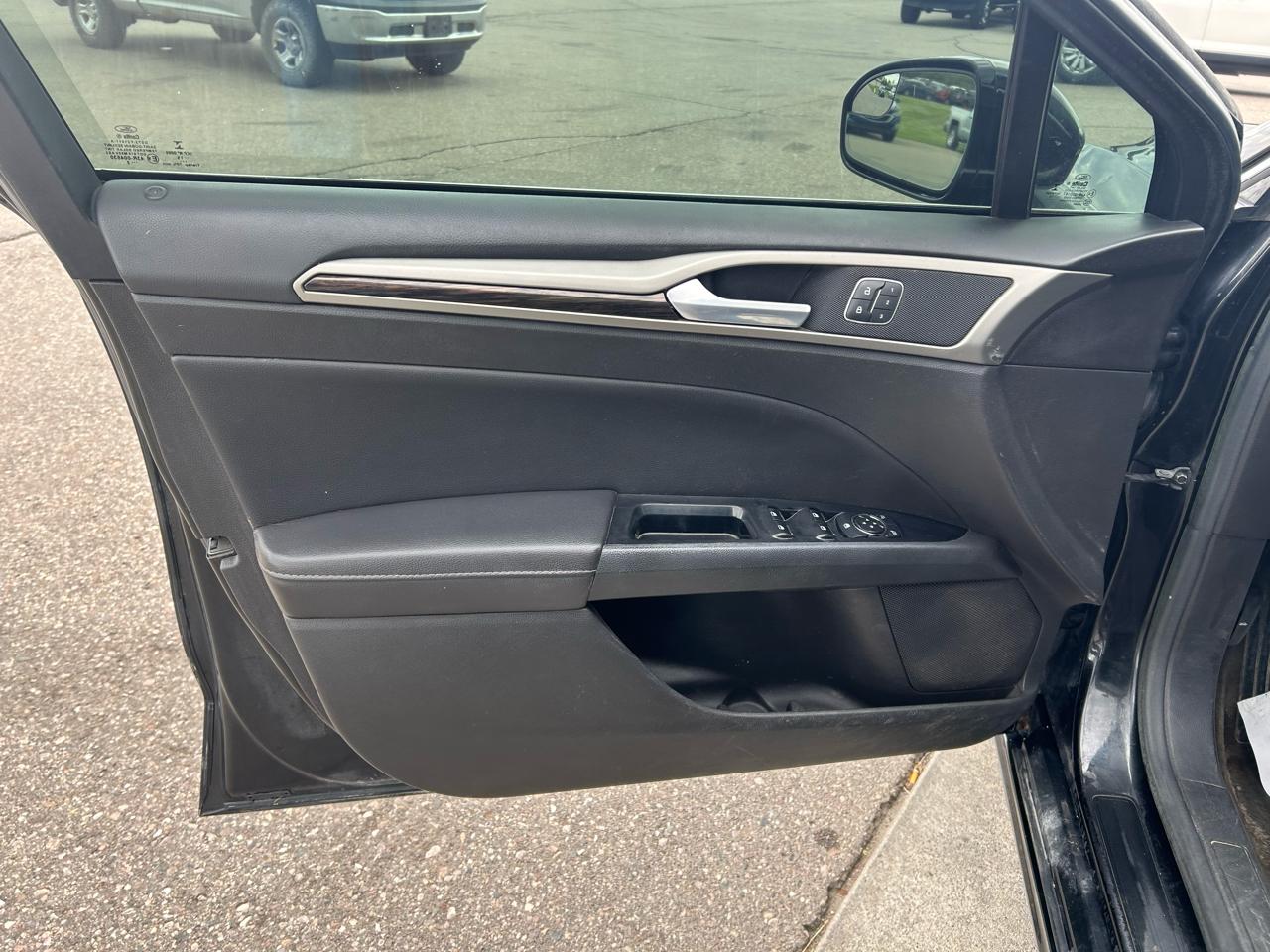 Ford Fusion SE 2014