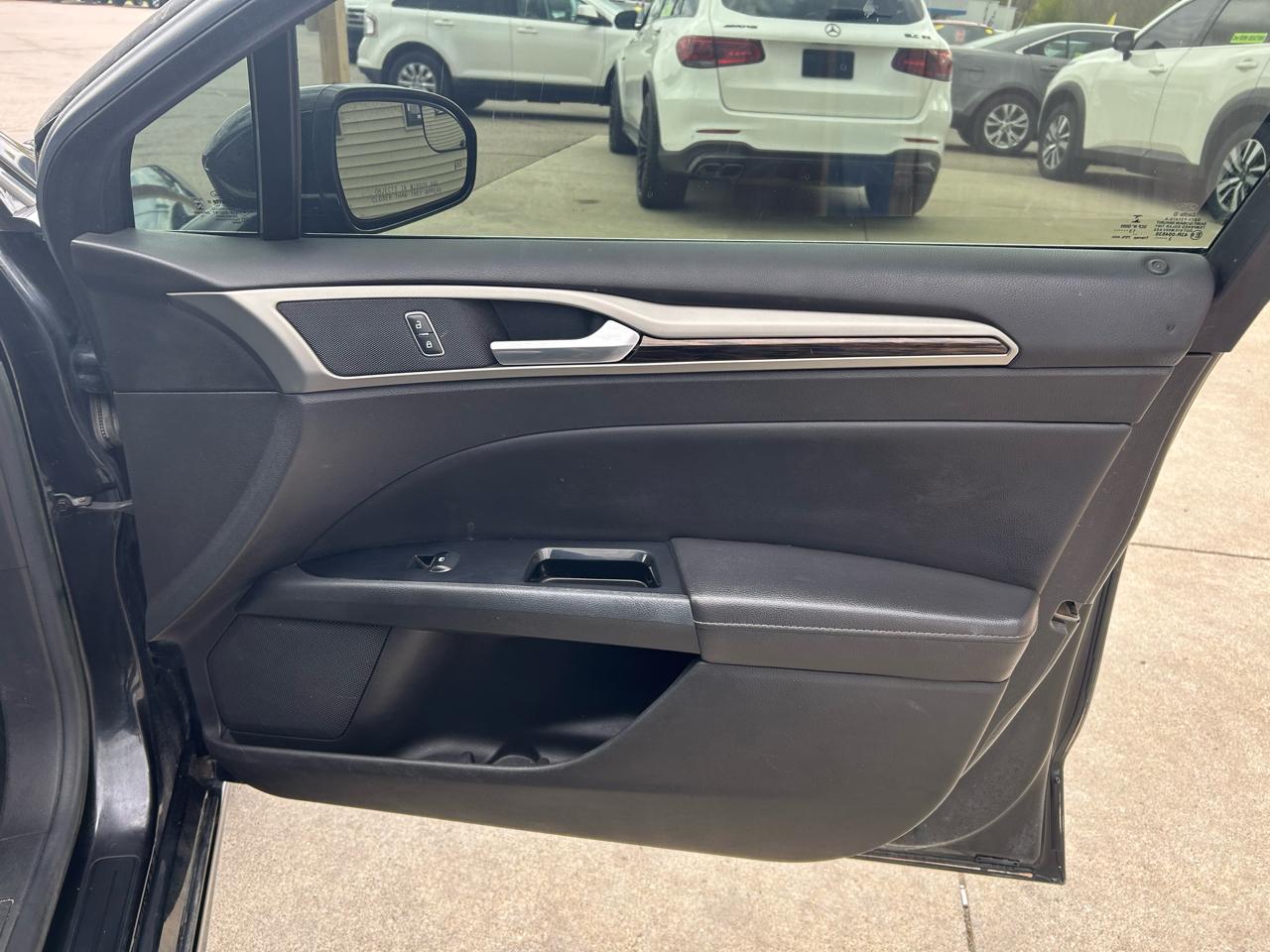 Ford Fusion SE 2014