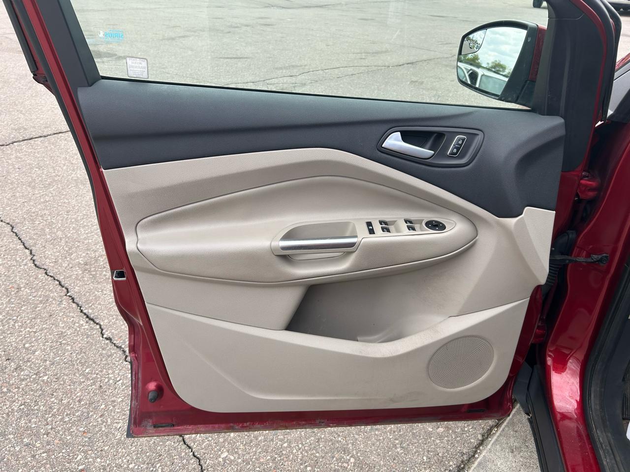 Ford Escape SE FWD 2016