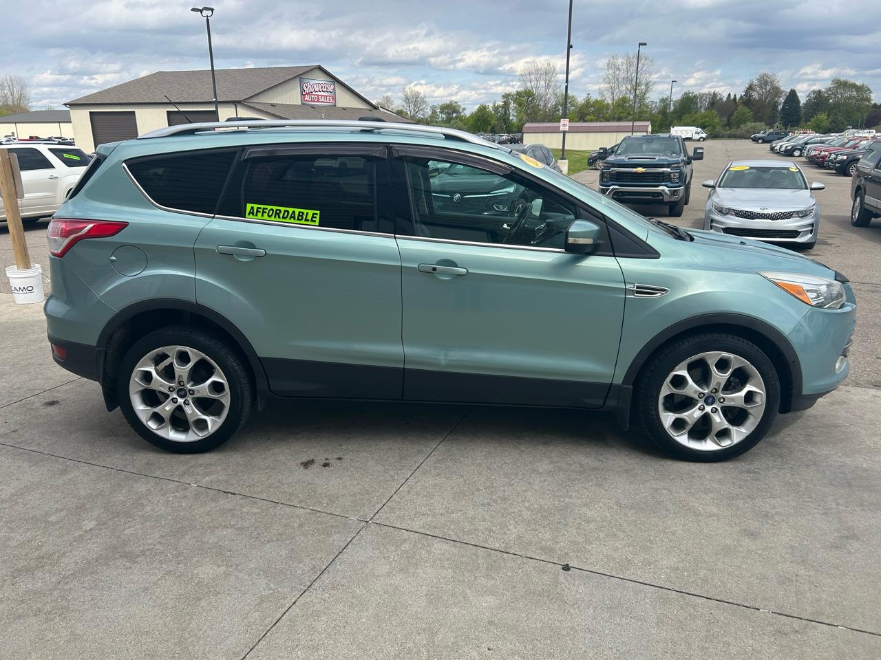 Ford Escape Titanium 4WD 2013
