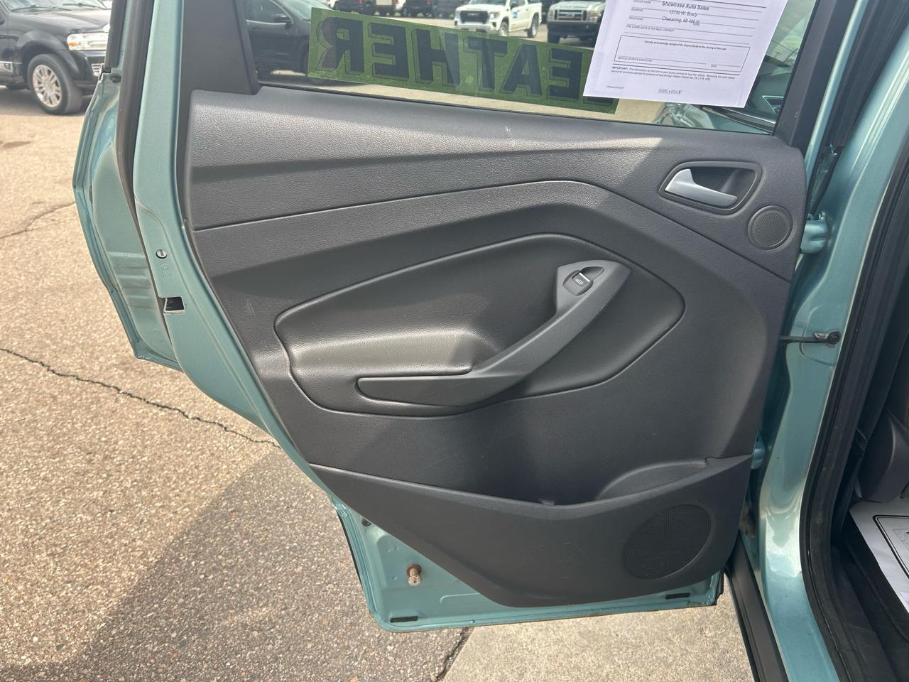 Ford Escape Titanium 4WD 2013