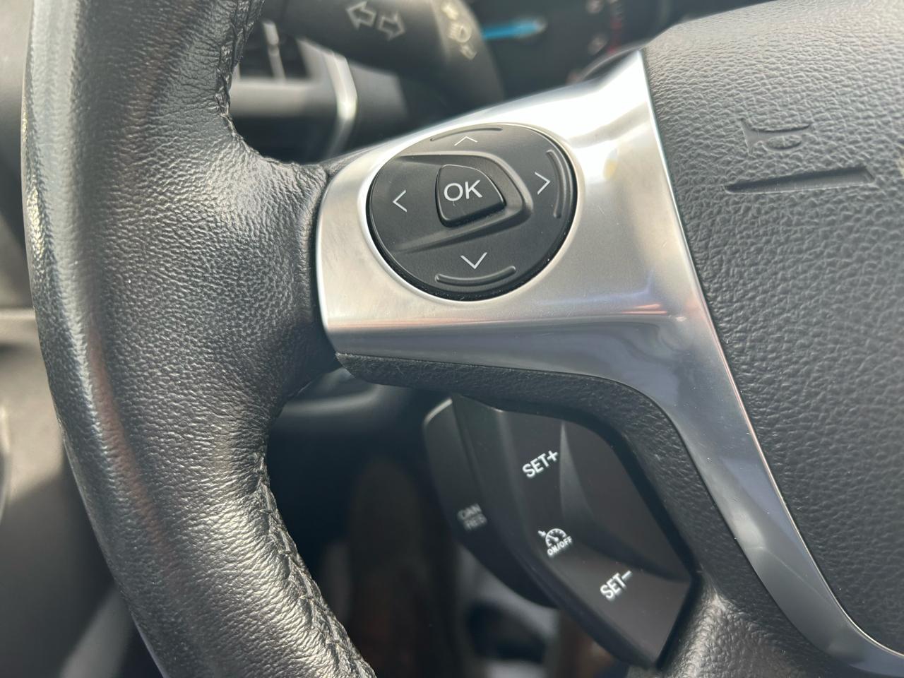 Ford Escape Titanium 4WD 2013