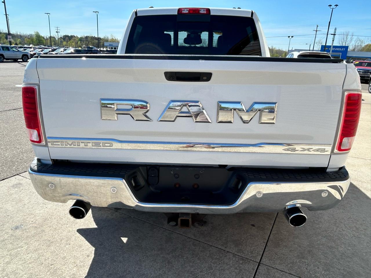 RAM 1500 Longhorn Crew Cab SWB 4WD 2016