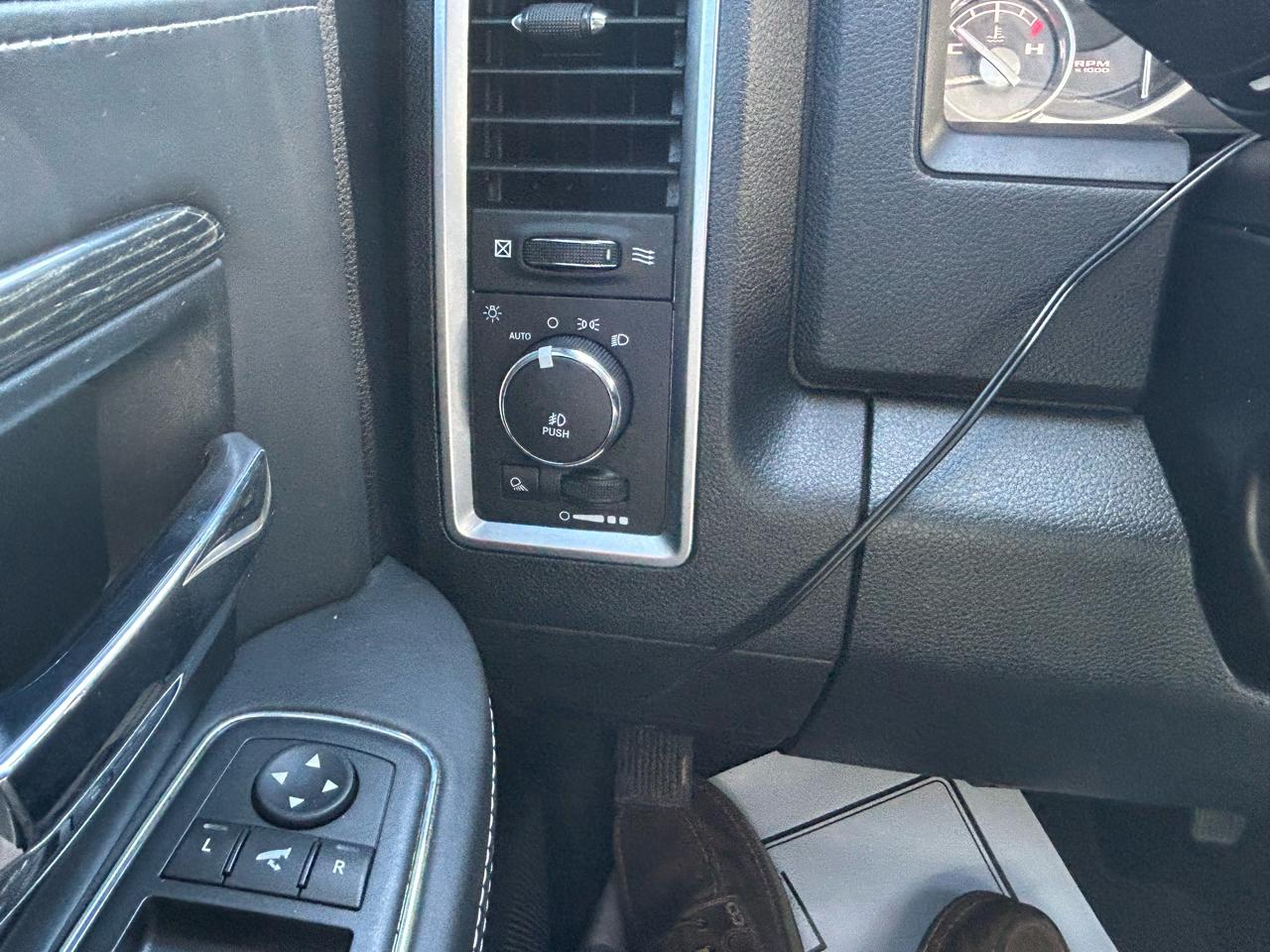 RAM 1500 Longhorn Crew Cab SWB 4WD 2016