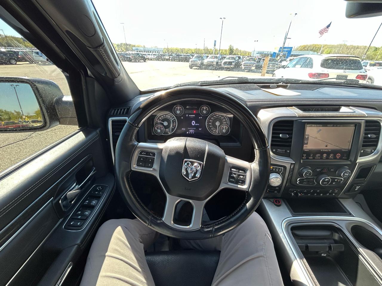 RAM 1500 Longhorn Crew Cab SWB 4WD 2016