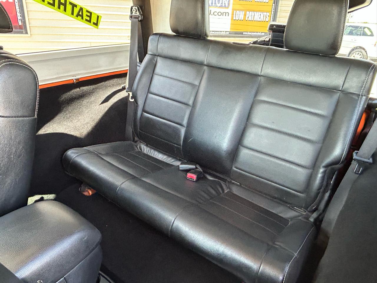 Jeep Wrangler Sahara 4WD 2012