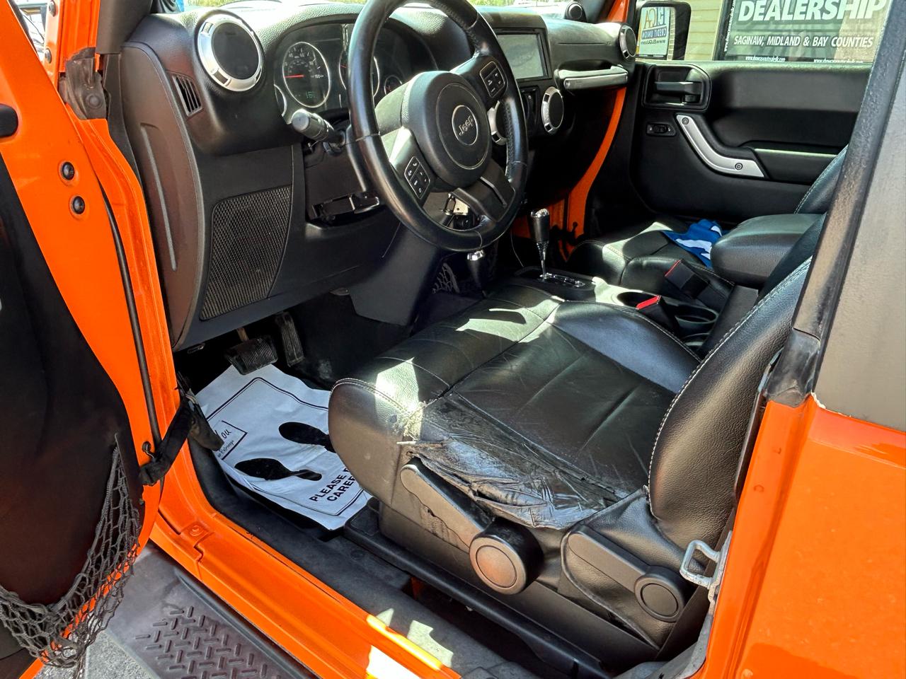Jeep Wrangler Sahara 4WD 2012