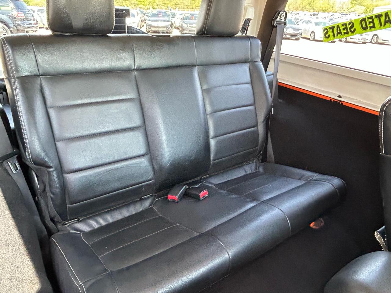 Jeep Wrangler Sahara 4WD 2012