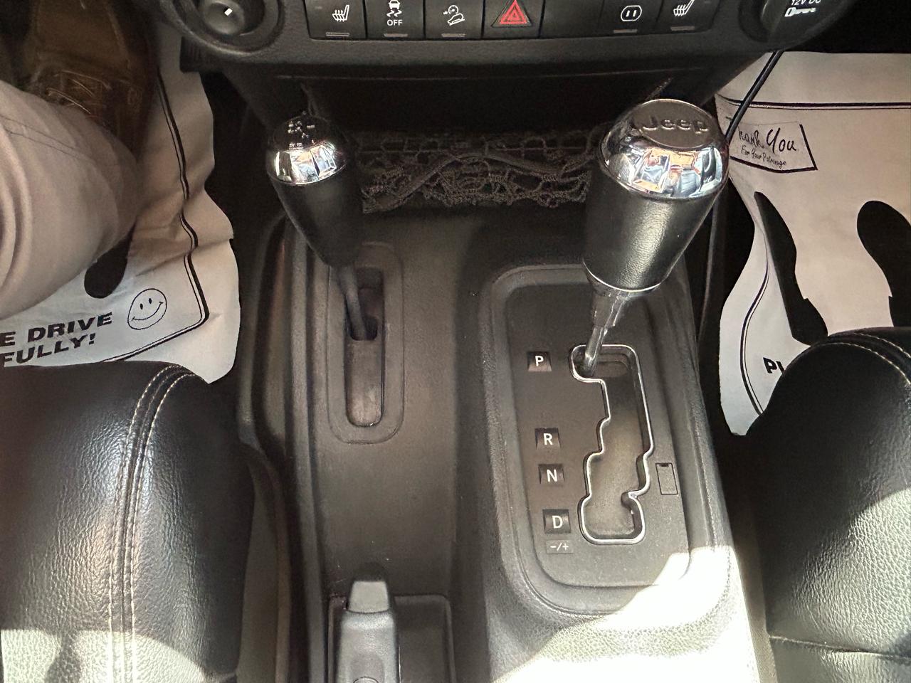 Jeep Wrangler Sahara 4WD 2012