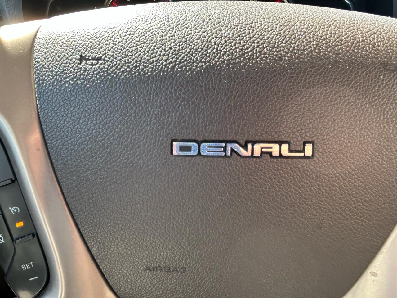 GMC Acadia Denali AWD 2015