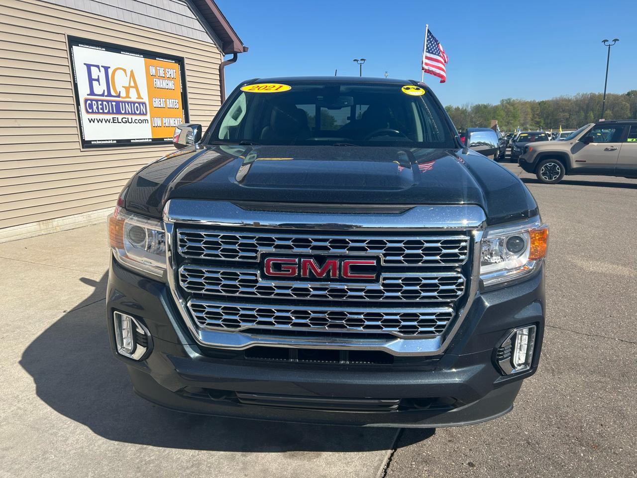 GMC Canyon Denali Crew Cab Long Box 4WD 2021
