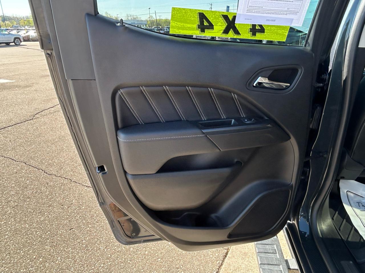 GMC Canyon Denali Crew Cab Long Box 4WD 2021