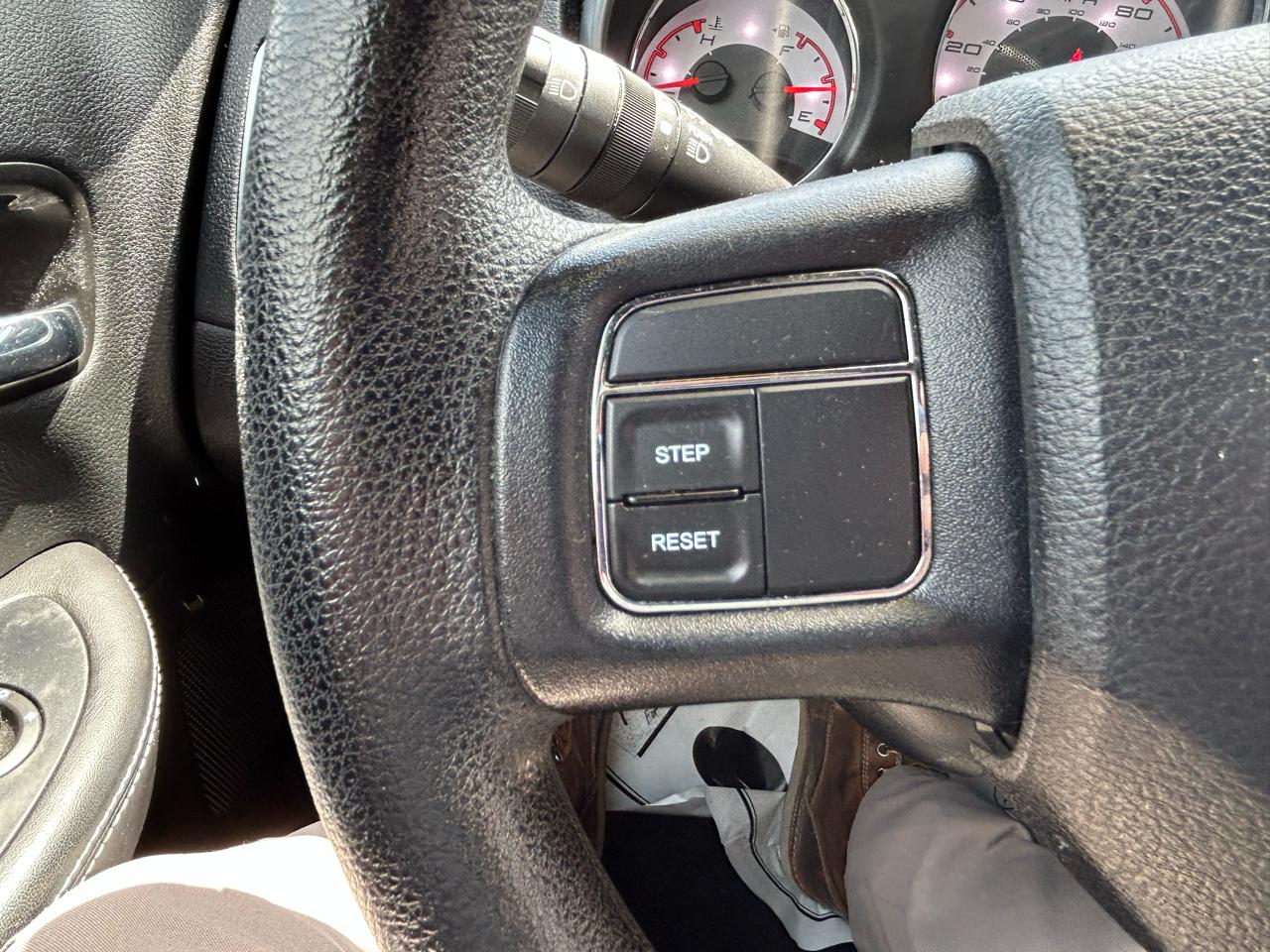 Dodge Avenger Base 2013