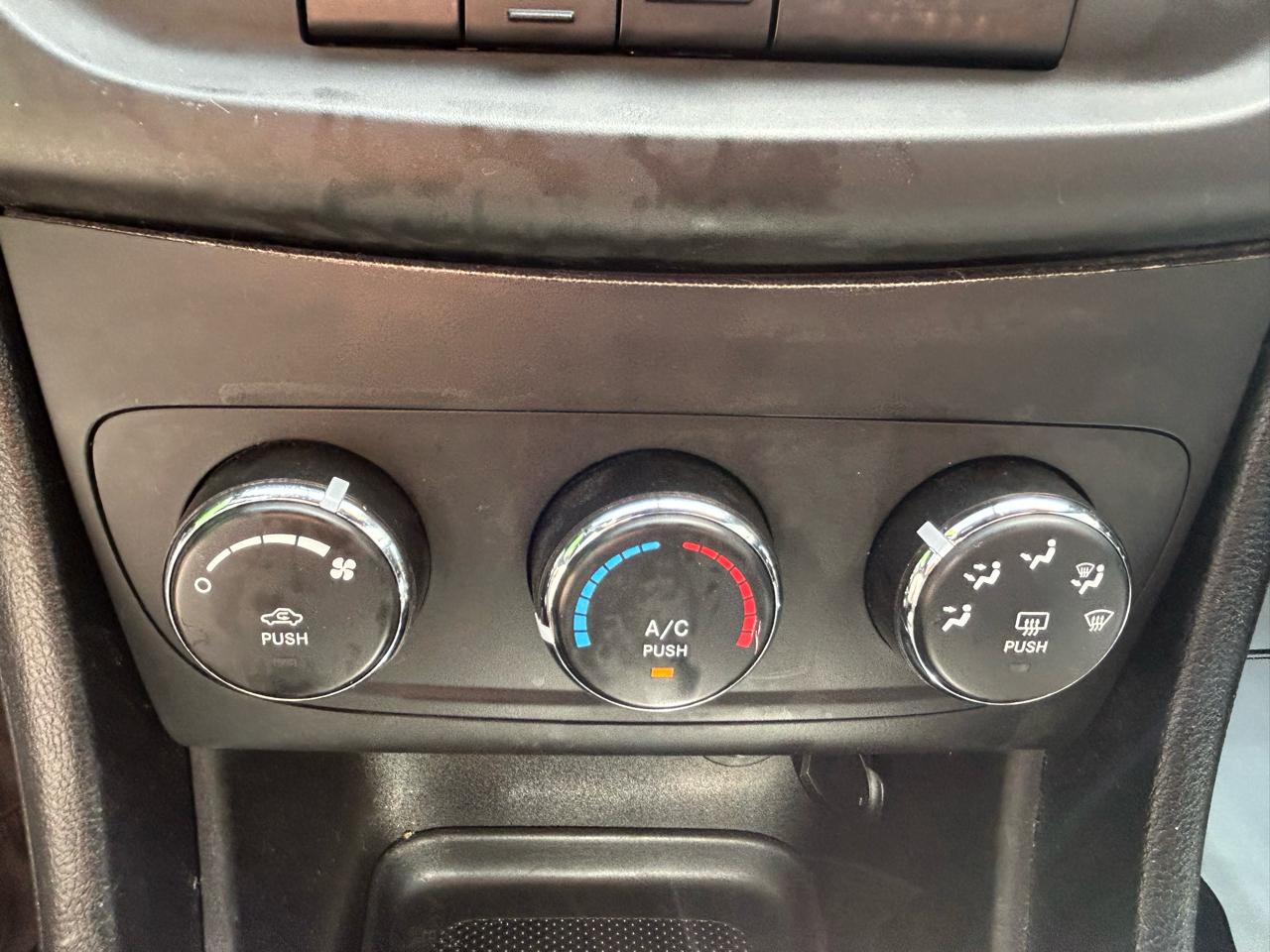 Dodge Avenger Base 2013