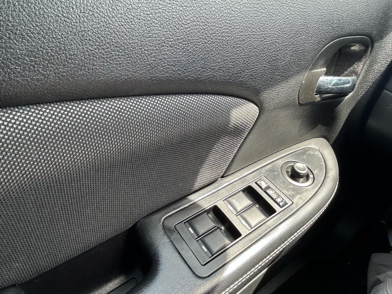 Dodge Avenger Base 2013
