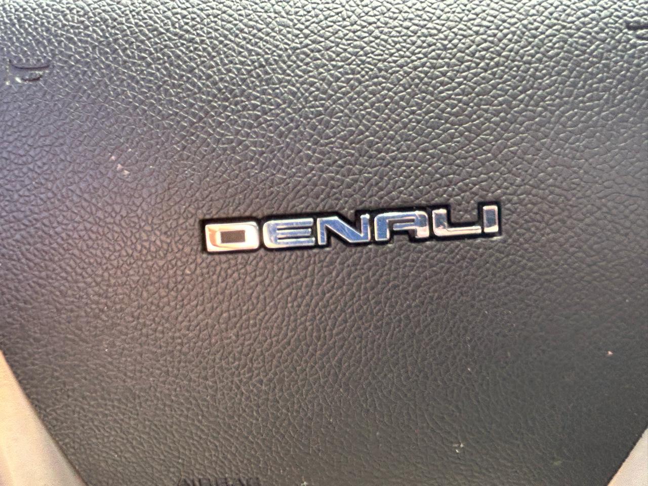 GMC Acadia Denali FWD 2013
