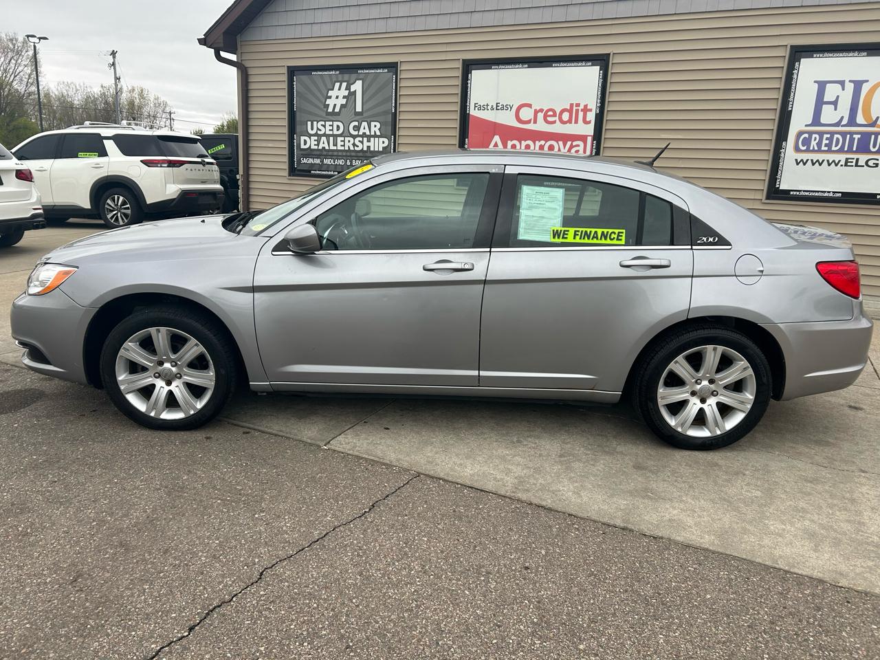 Chrysler 200 LX 2013