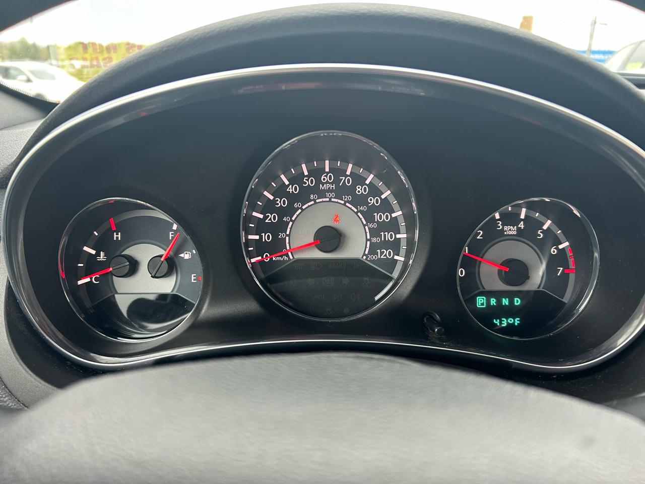 Chrysler 200 LX 2013