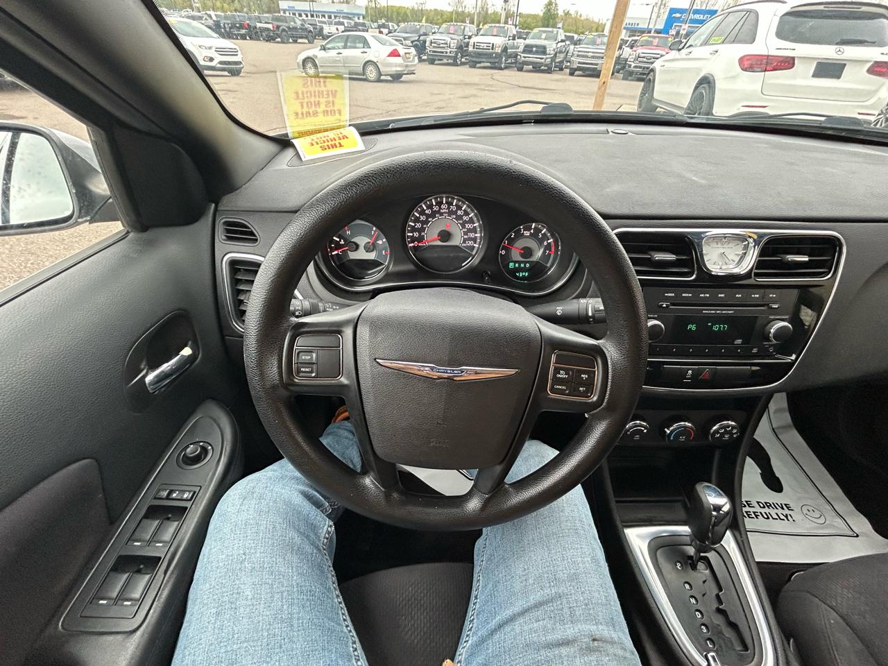 Chrysler 200 LX 2013