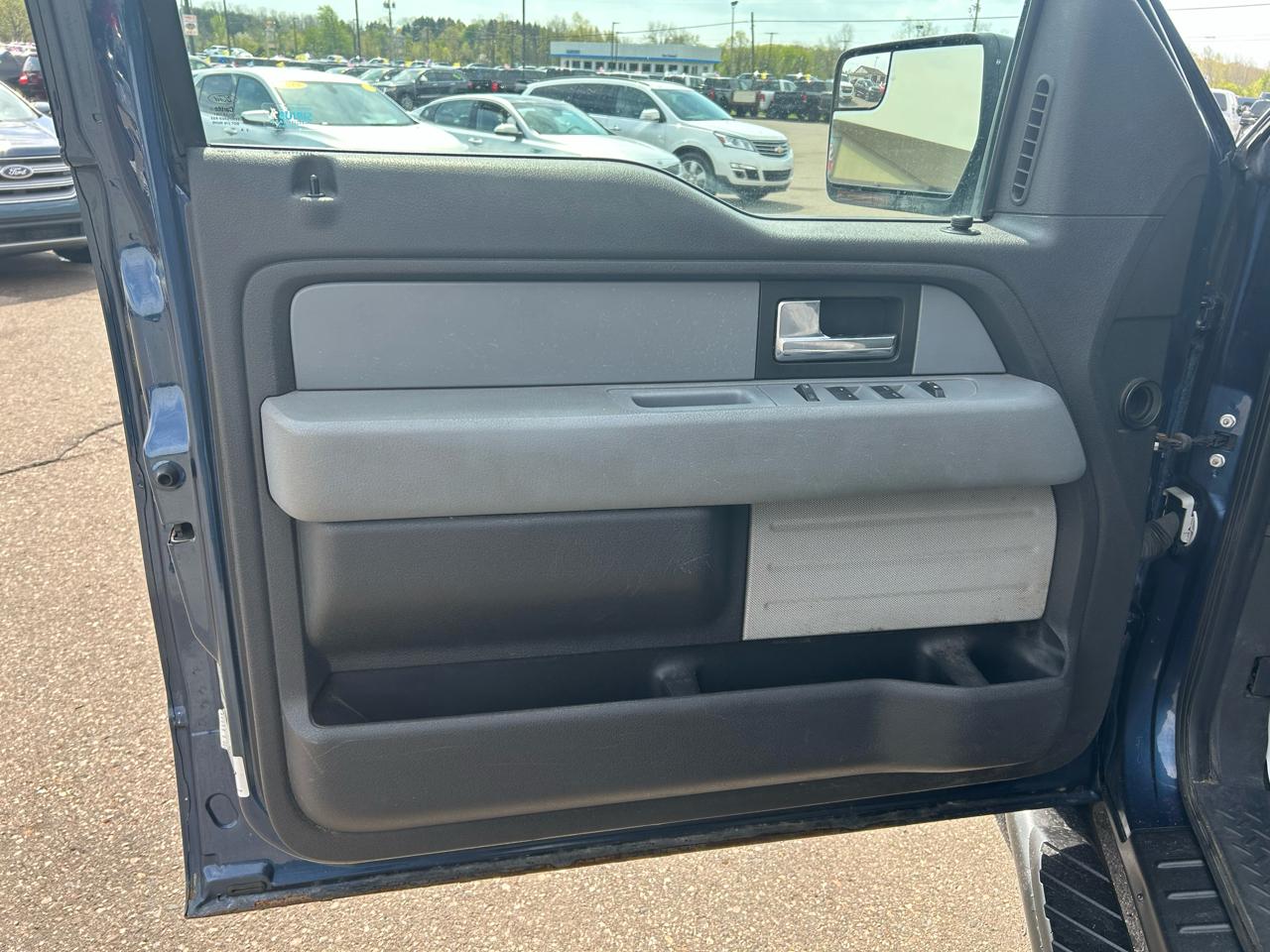 Ford F-150 XLT SuperCab 8-ft. Bed 4WD 2013