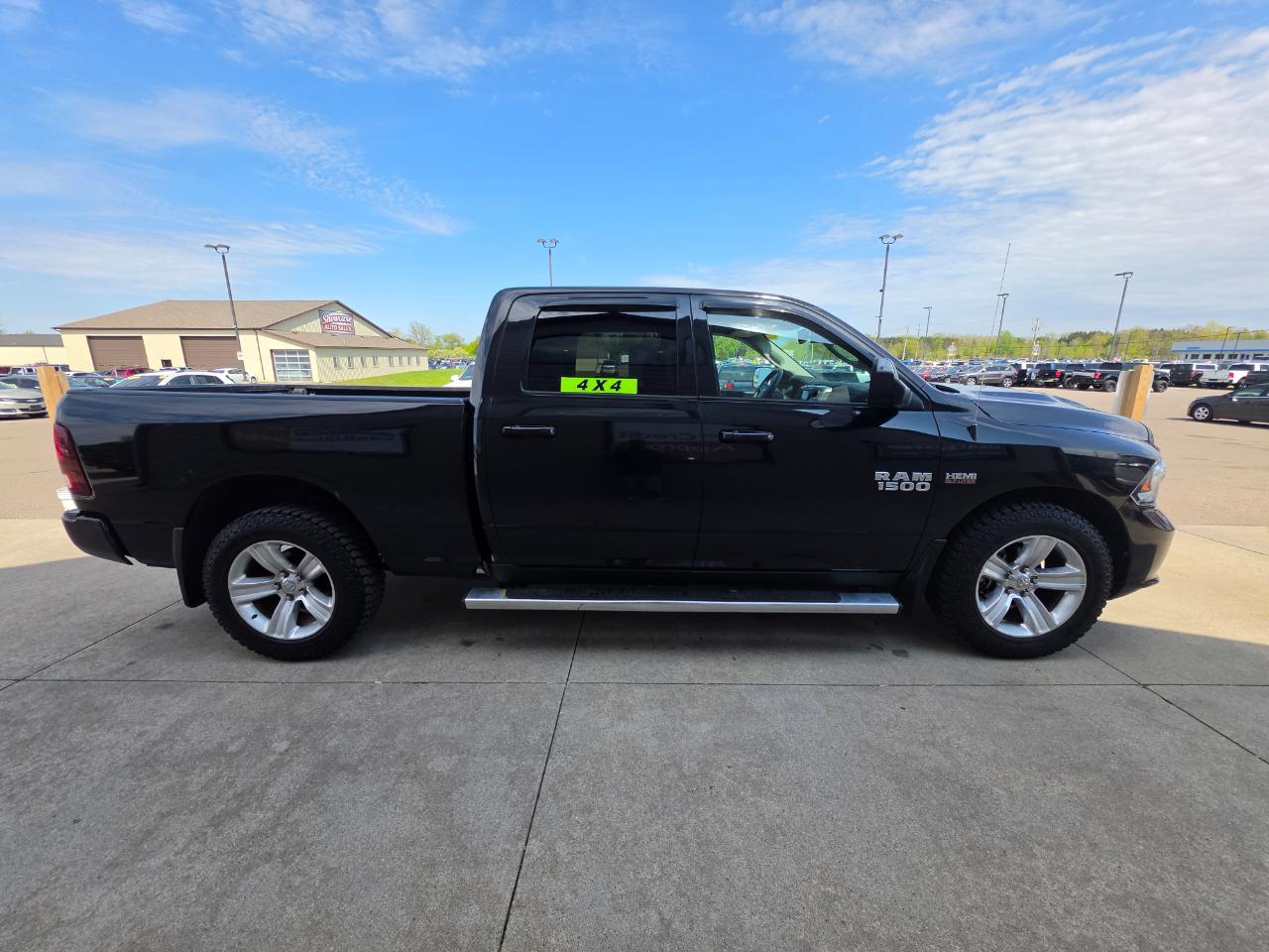 RAM 1500 Sport Crew Cab LWB 4WD 2016