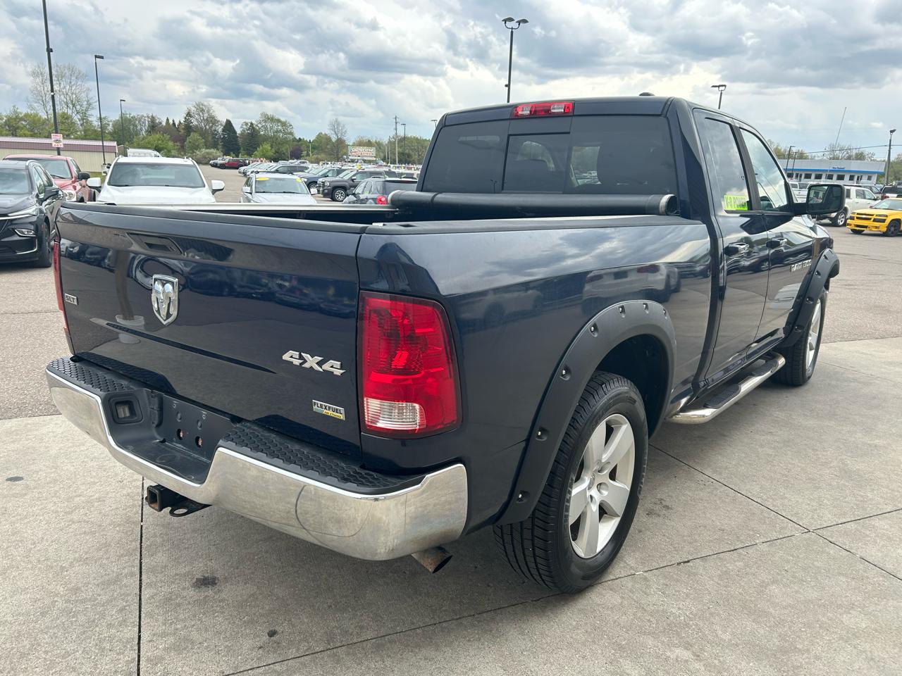 RAM 1500 SLT Quad Cab 4WD 2012