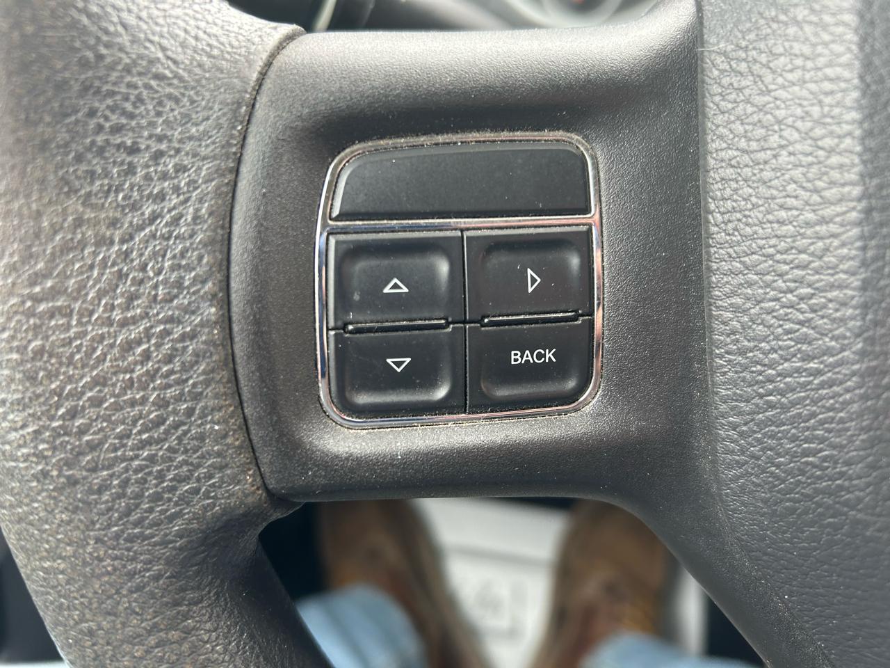 RAM 1500 SLT Quad Cab 4WD 2012