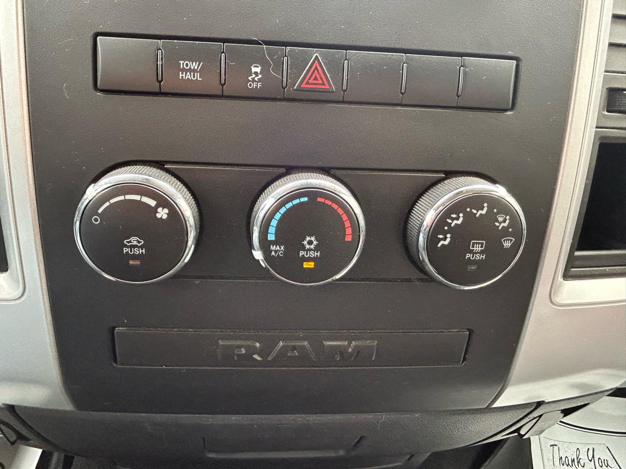 RAM 1500 SLT Quad Cab 4WD 2012