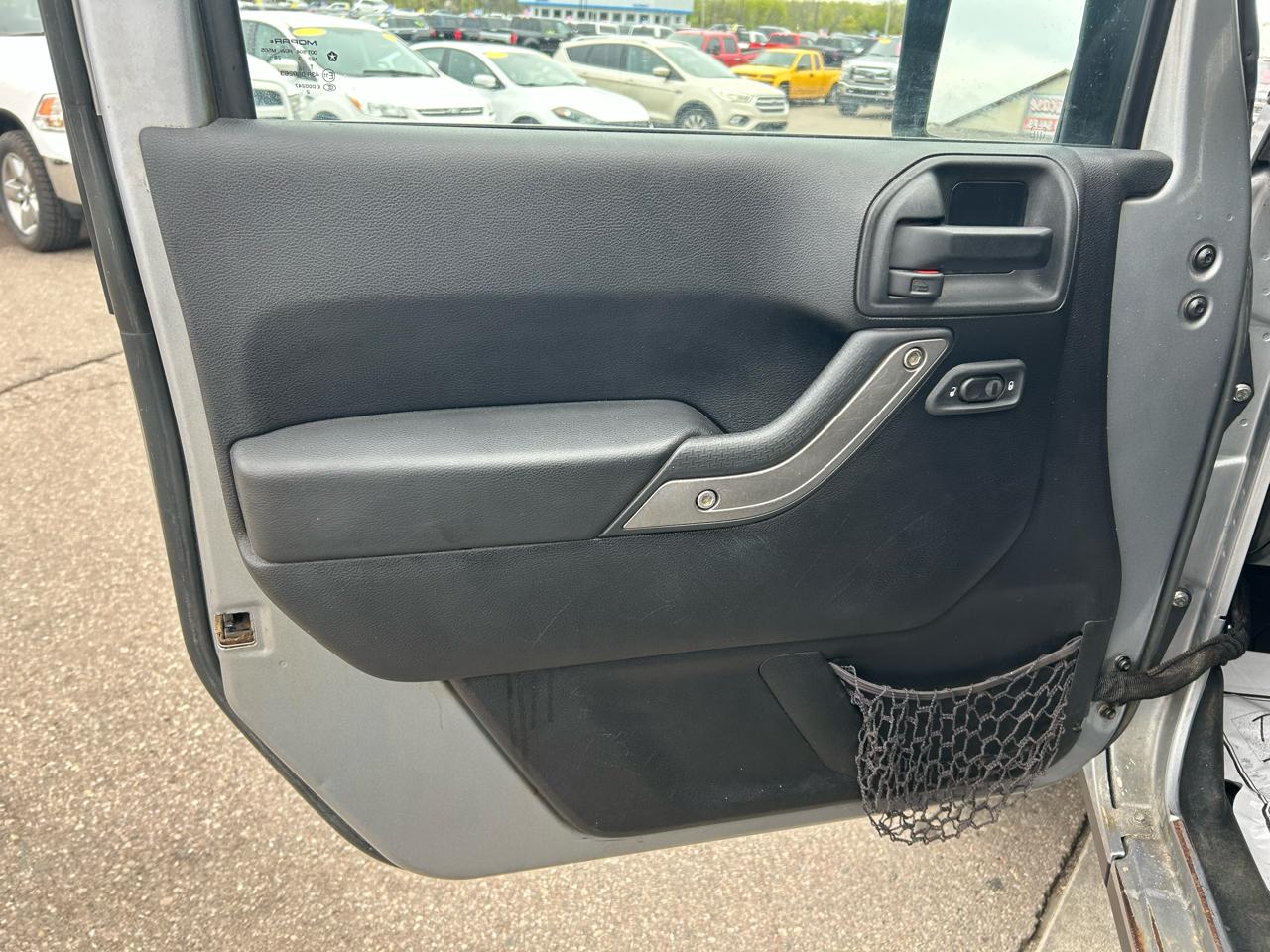 Jeep Wrangler Unlimited Sport 4WD 2013