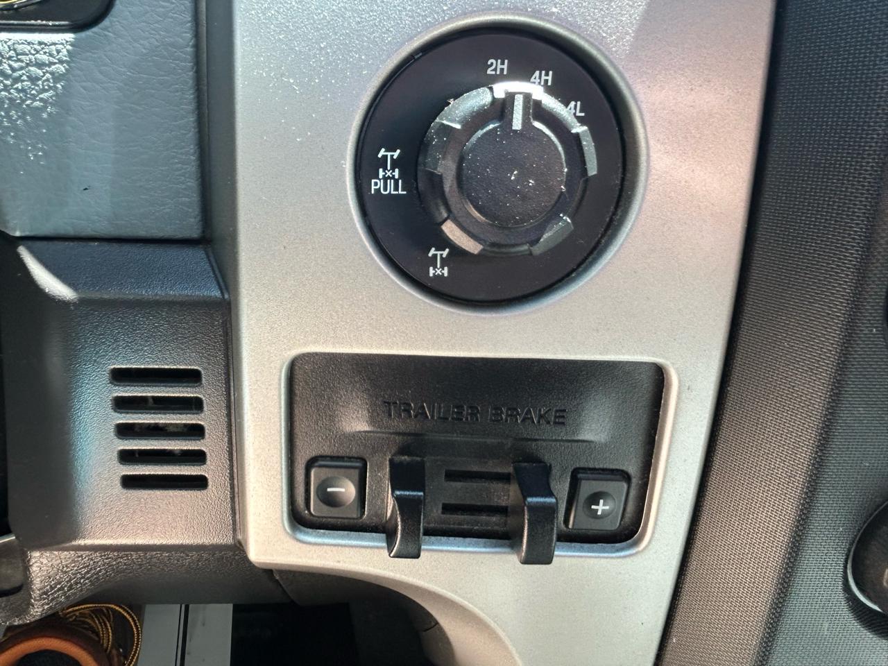 Ford F-150 4WD SuperCrew 150" XLT 2014