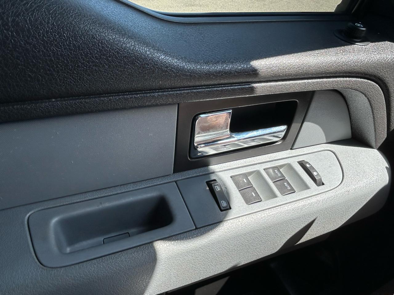 Ford F-150 4WD SuperCrew 150" XLT 2014