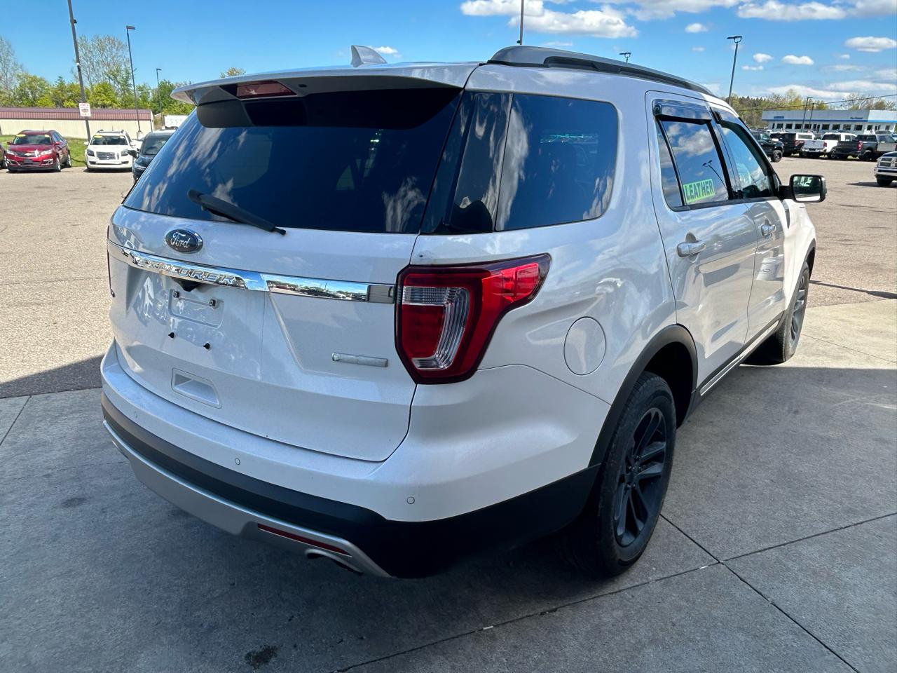 Ford Explorer XLT FWD 2016