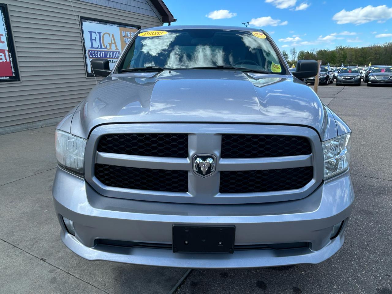 RAM 1500 Classic Tradesman Quad Cab 4WD 2020