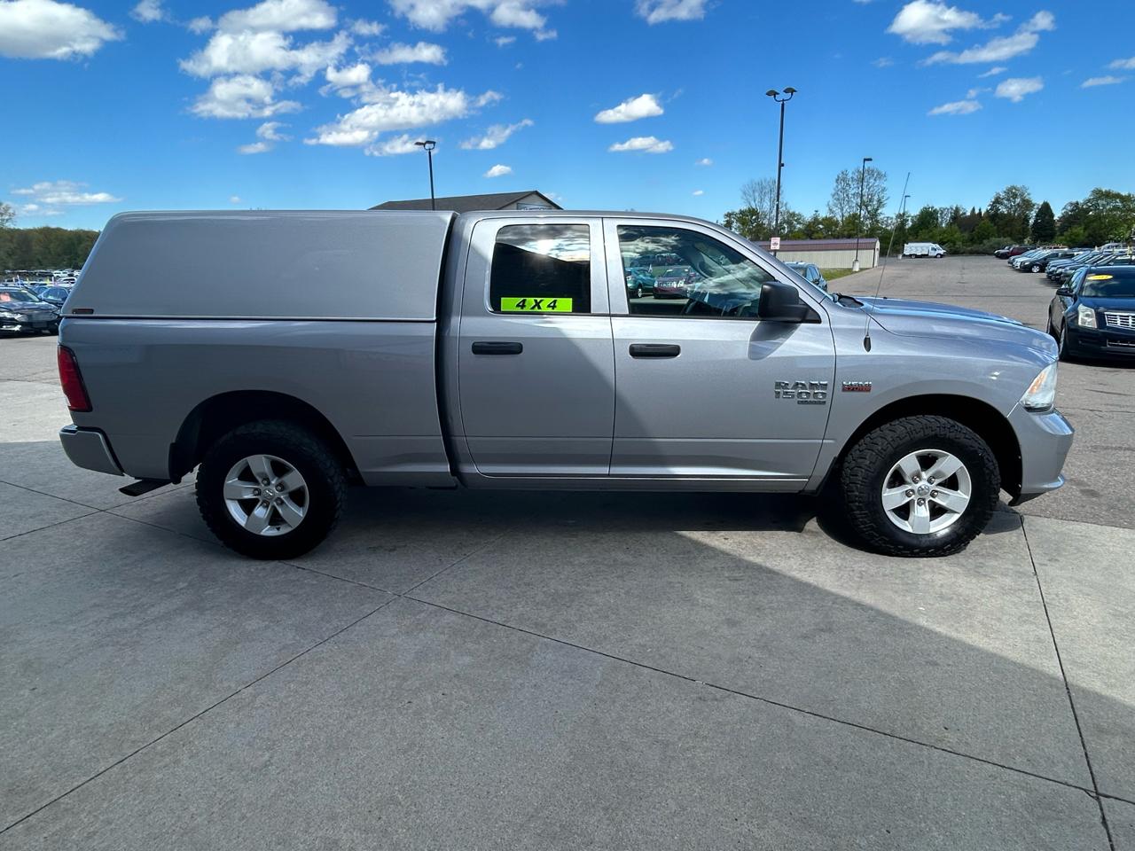 RAM 1500 Classic Tradesman Quad Cab 4WD 2020