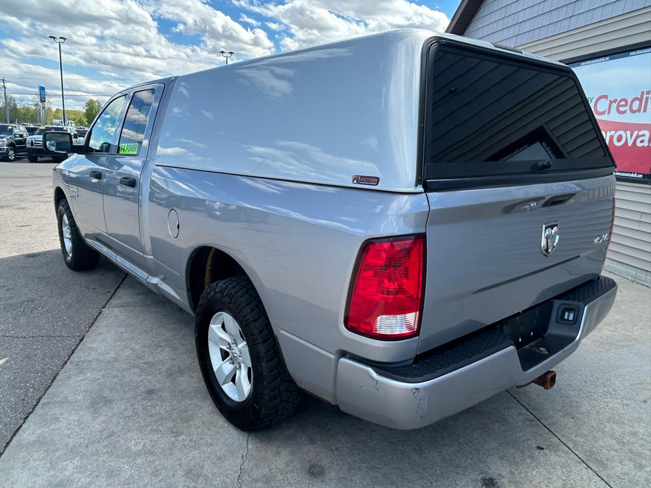 RAM 1500 Classic Tradesman Quad Cab 4WD 2020
