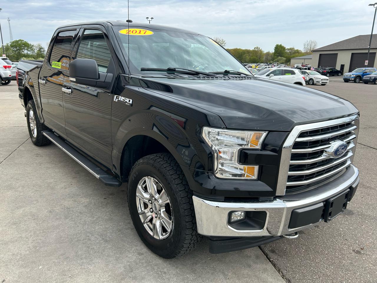 Ford F-150 4WD SuperCrew 139" XLT 2017