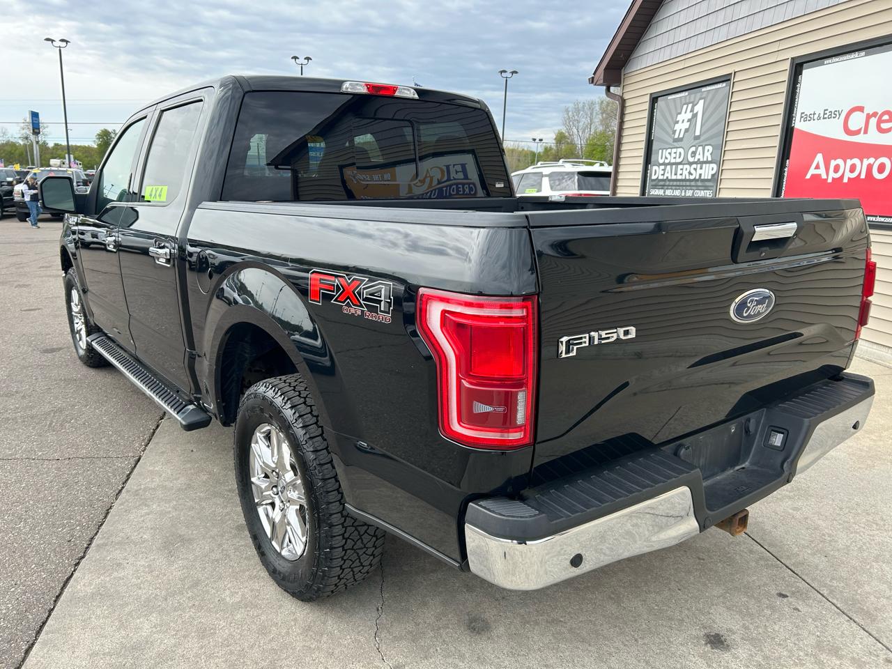 Ford F-150 4WD SuperCrew 139" XLT 2017