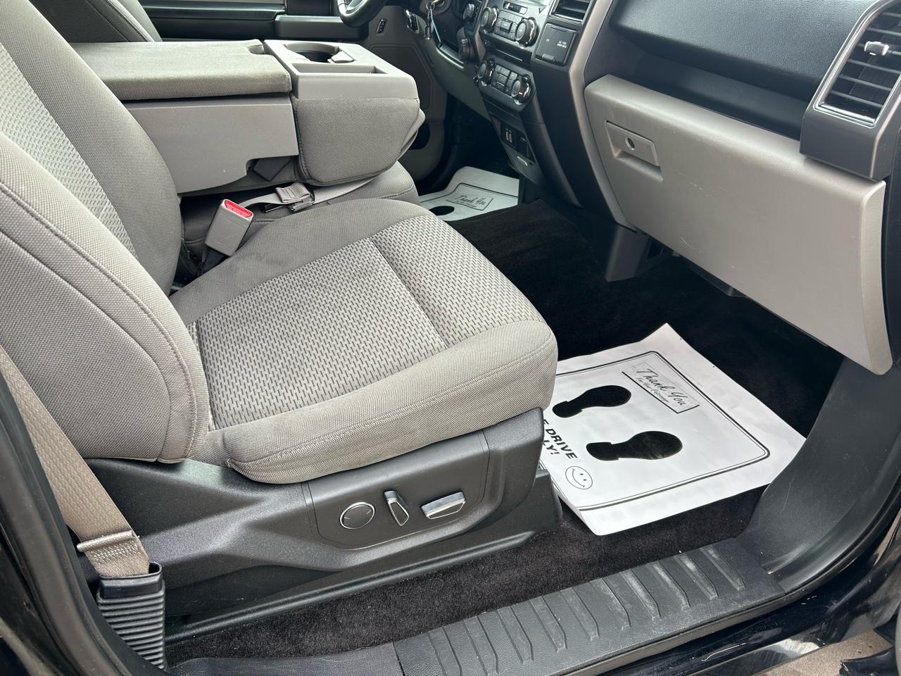 Ford F-150 4WD SuperCrew 139" XLT 2017