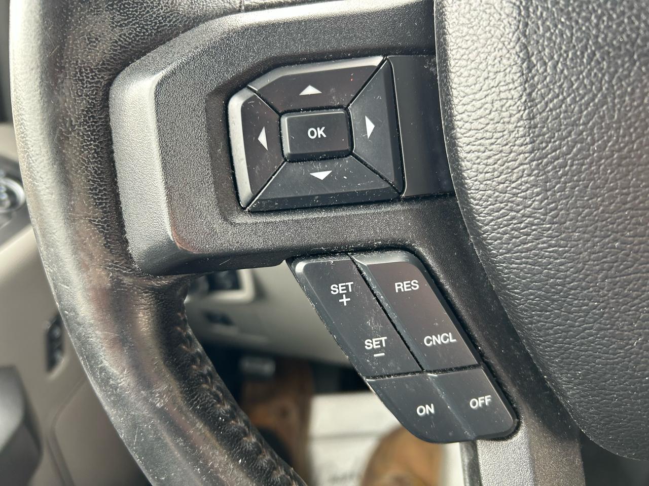Ford F-150 4WD SuperCrew 139" XLT 2017