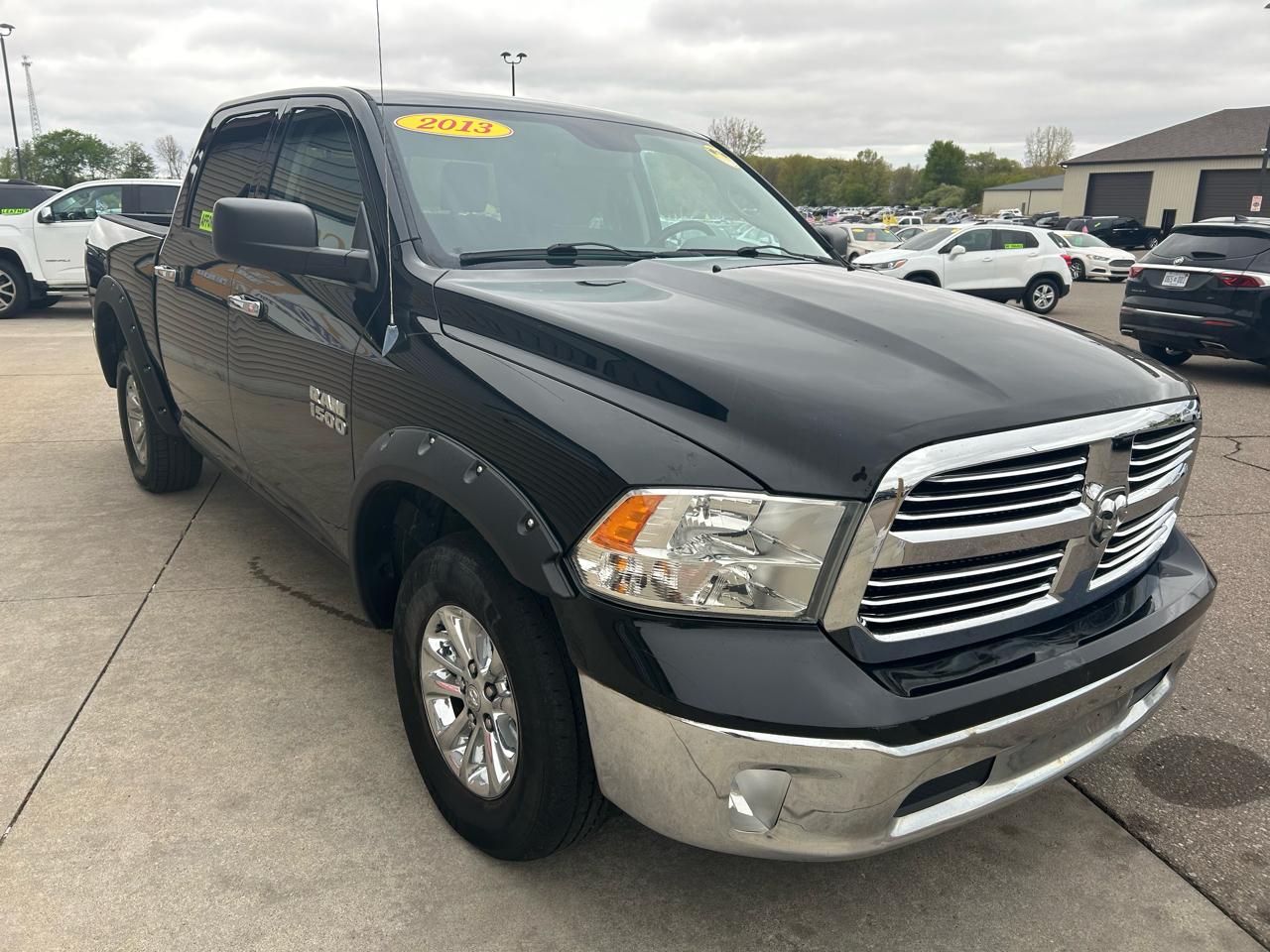 RAM 1500 SLT Crew Cab SWB 4WD 2013