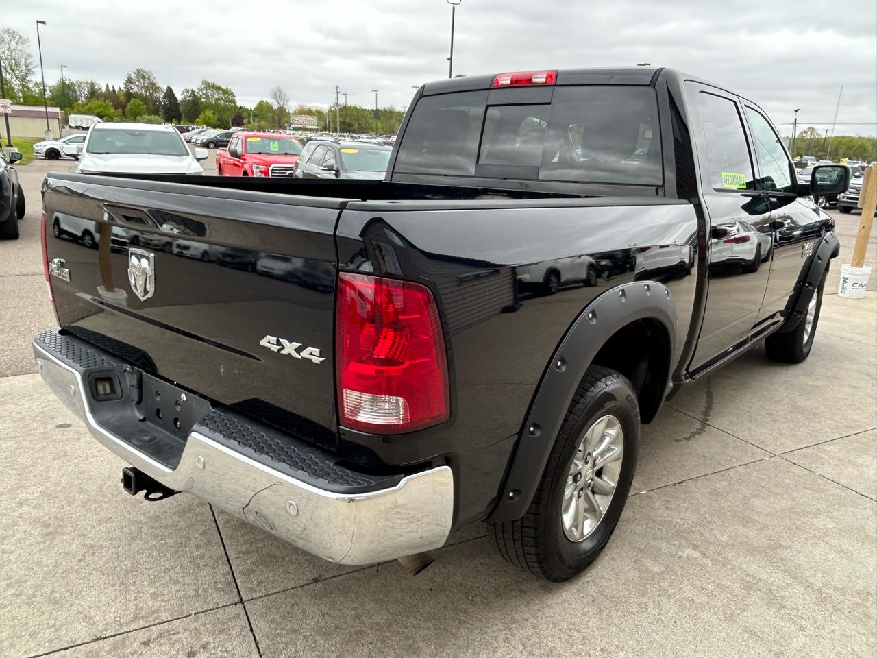 RAM 1500 SLT Crew Cab SWB 4WD 2013
