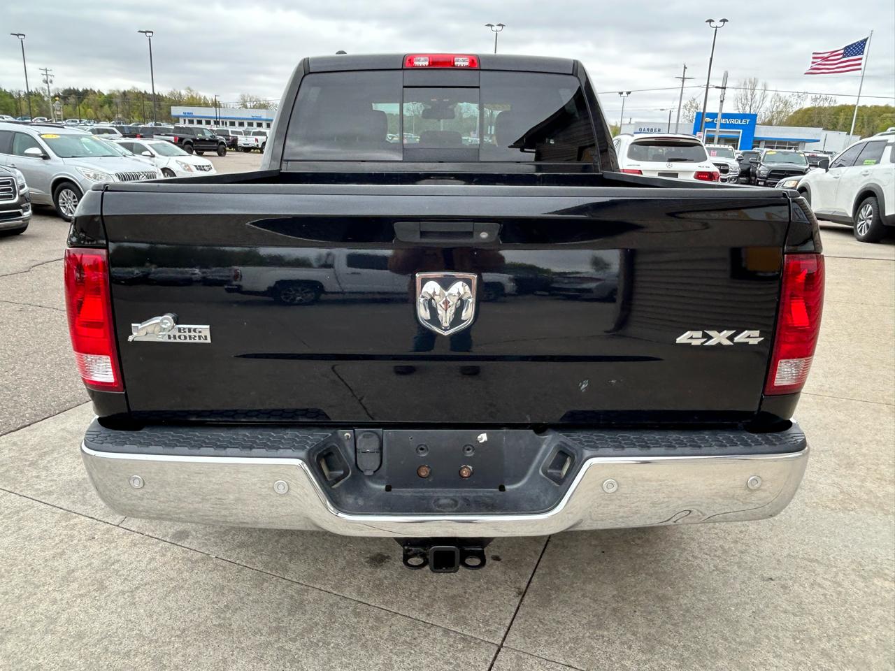RAM 1500 SLT Crew Cab SWB 4WD 2013