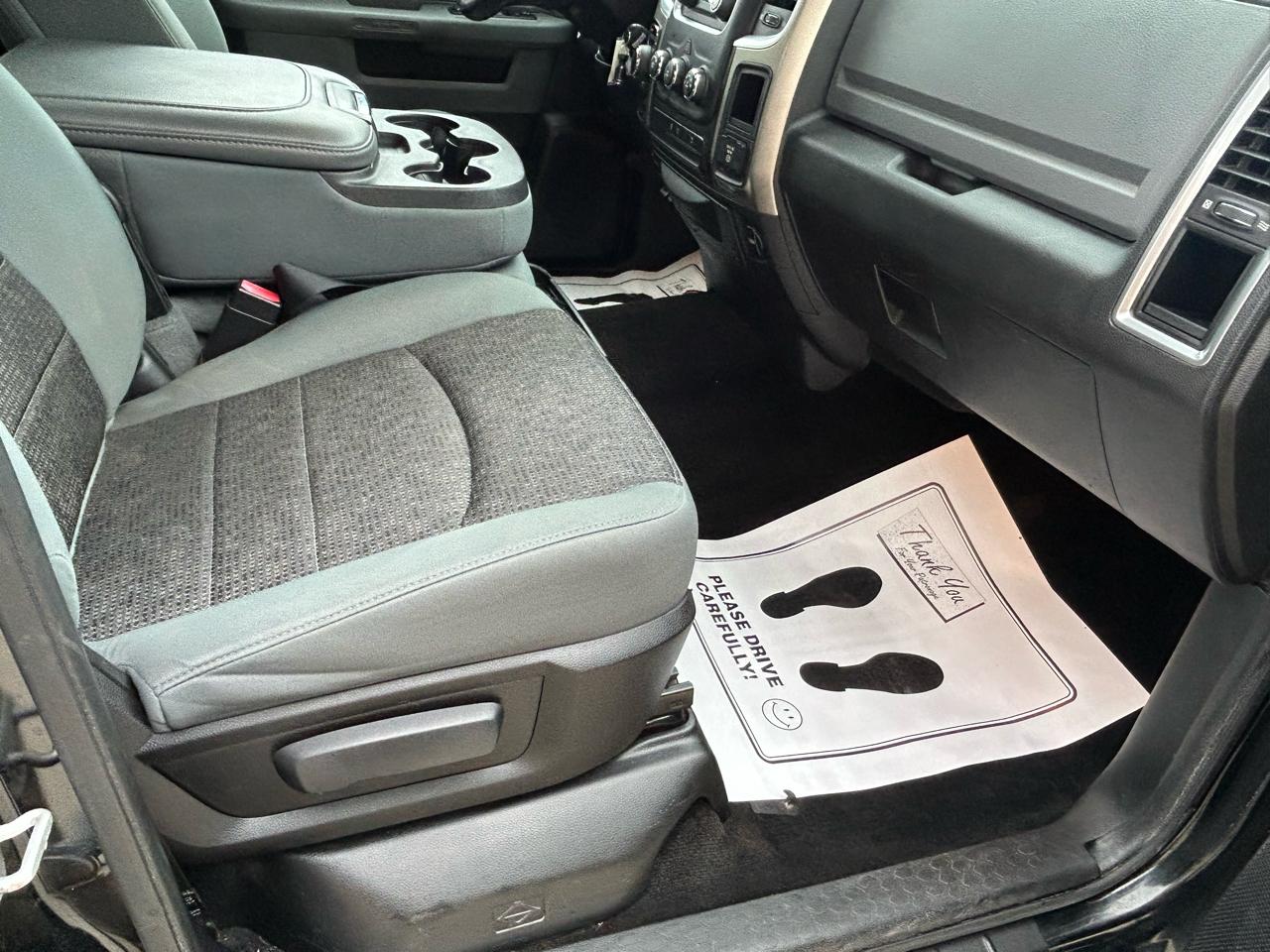 RAM 1500 SLT Crew Cab SWB 4WD 2013