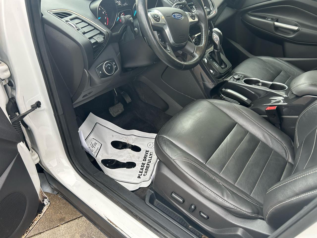 Ford Escape Titanium 4WD 2015